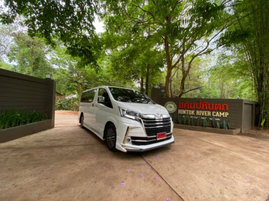 ให้บริการ เช่ารถตู้ Toyota Majesty พร้อมคนขับ